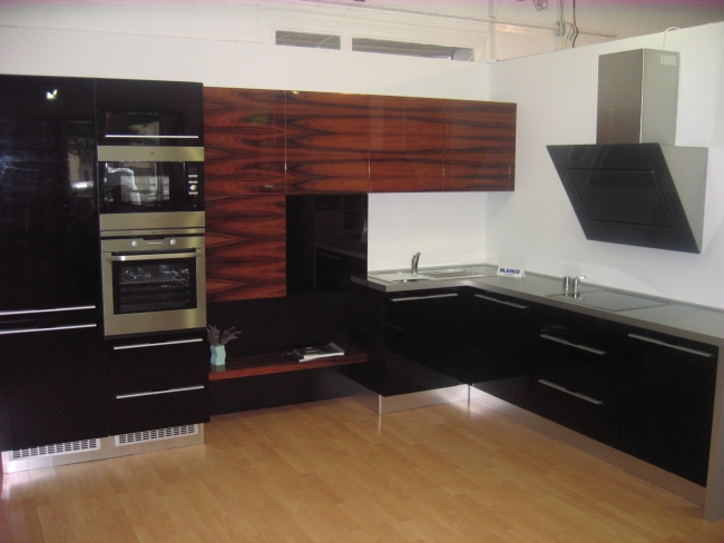 Harmony Fabútor - Cliff konyha