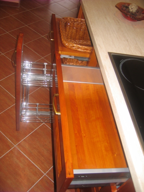 Harmony Fabútor - cseresznye fabútor