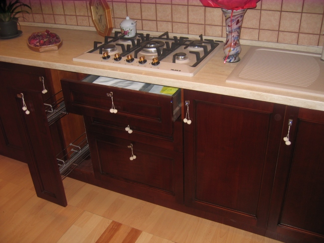 Harmony Fabútor - dió konyhabútor